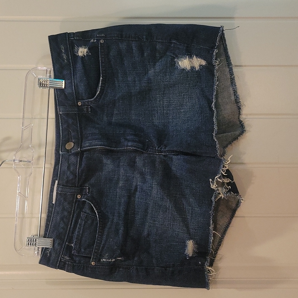 Gap shorts